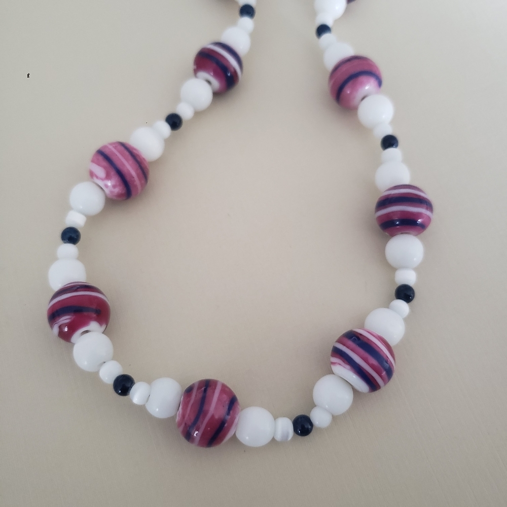 3/$21 Kriaytions Bubble Gum Pink Necklace NEW